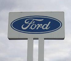 Работа на заводе «Форд» может возобновиться в среду