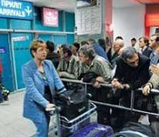 Пассажиры AirUnion все еще не могут вылететь из Красноярска
